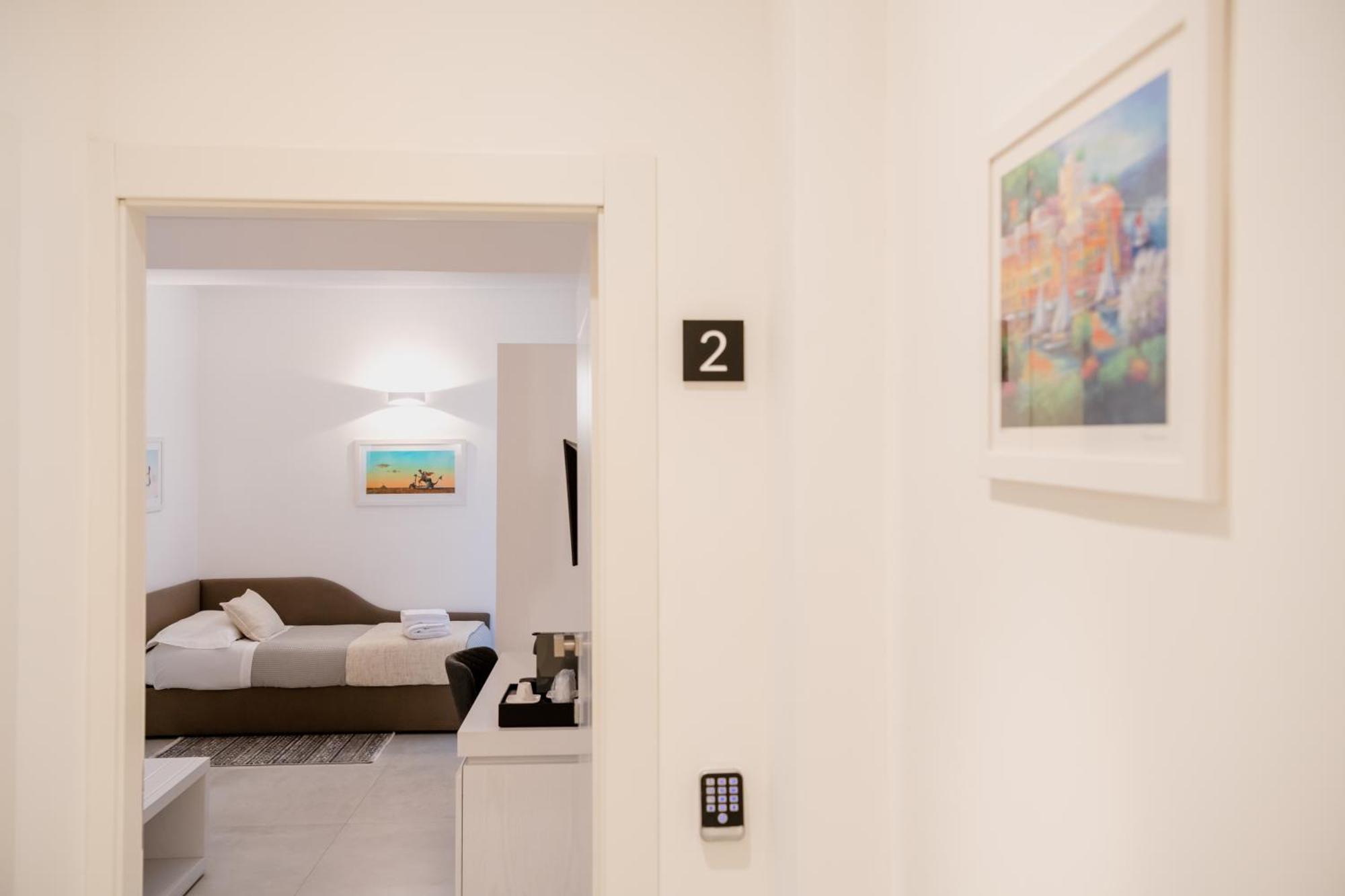 Lo Studio Di Viale Lo Re Camere & Caffe' Lecce Dış mekan fotoğraf