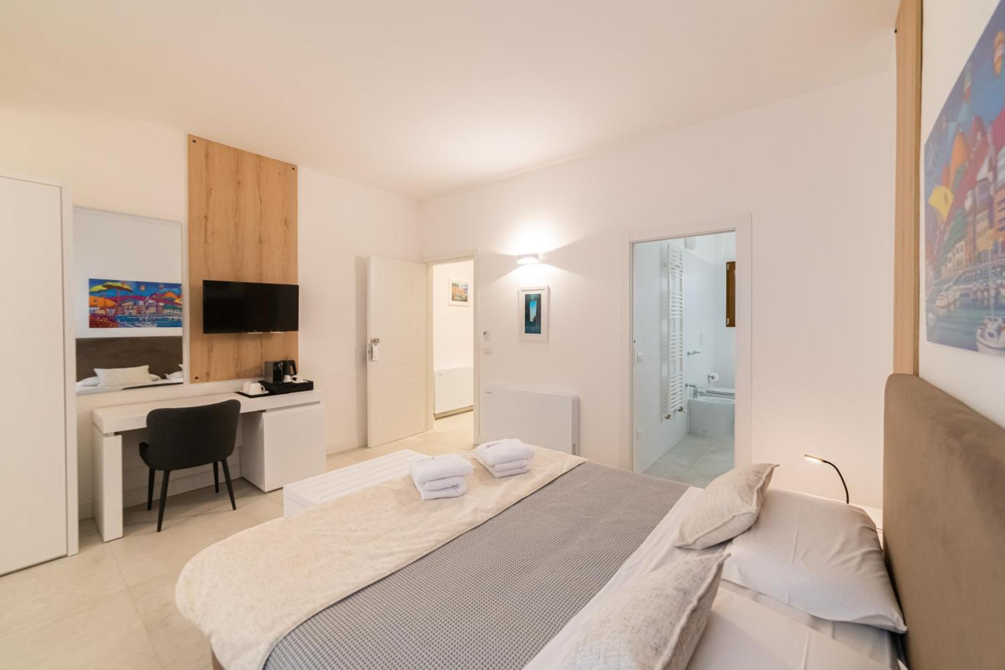 Lo Studio Di Viale Lo Re Camere & Caffe' Lecce Dış mekan fotoğraf