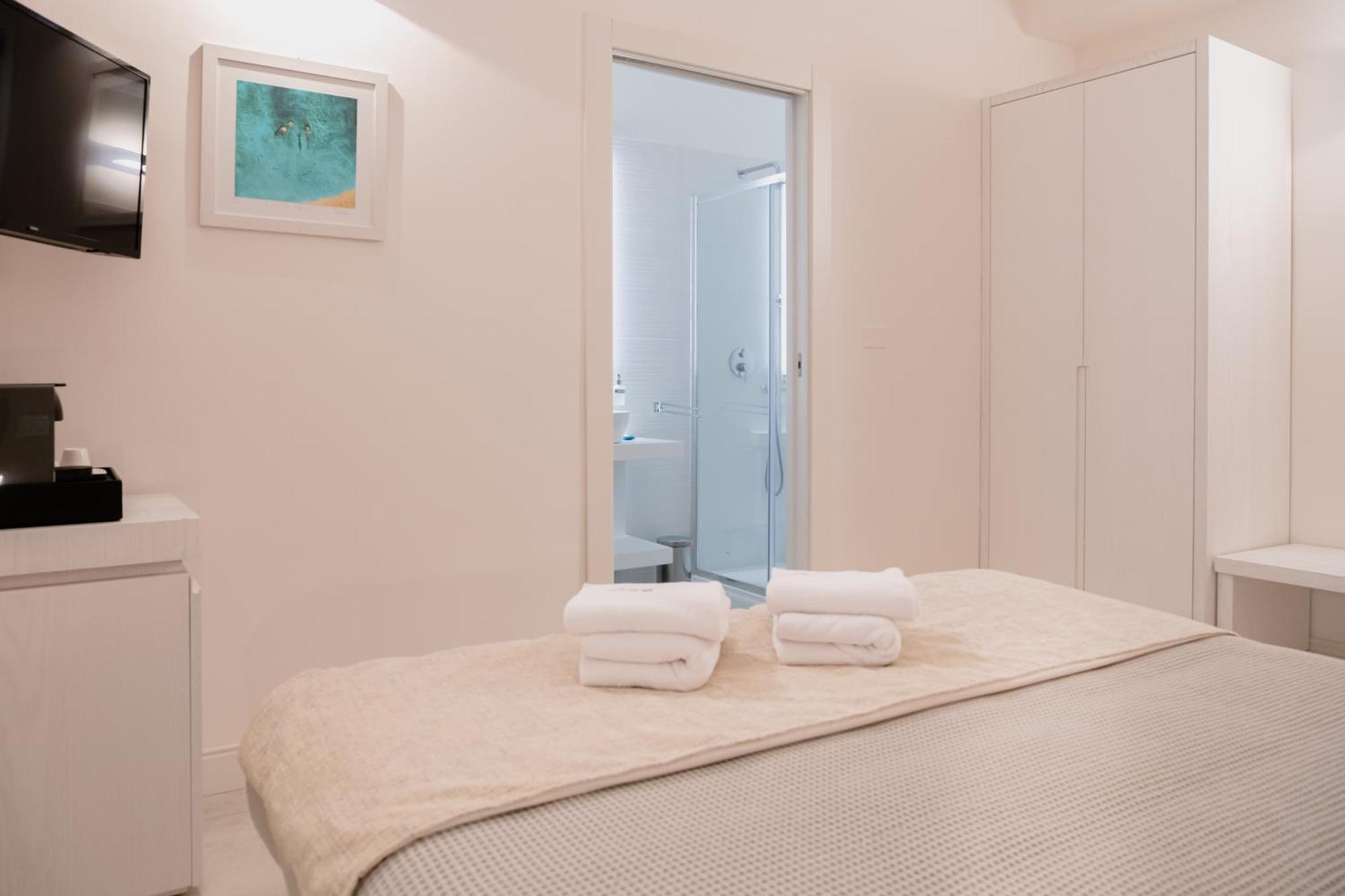 Lo Studio Di Viale Lo Re Camere & Caffe' Lecce Dış mekan fotoğraf